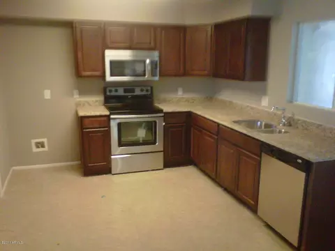 4529 E Wayland Rd, Phoenix, AZ 85040 photo 2