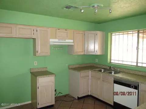 4202 N 79th Ave, Phoenix, AZ 85033 photo 11