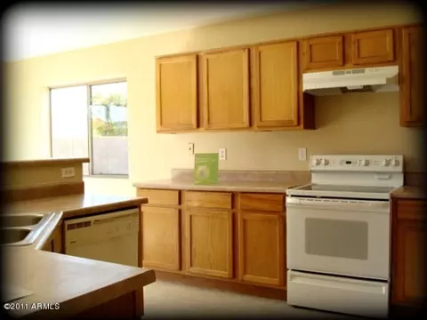 1609 W Donner Dr, Phoenix, AZ 85041 photo 10