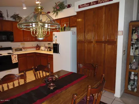 6538 E Russell St, Mesa, AZ 85215 photo 4