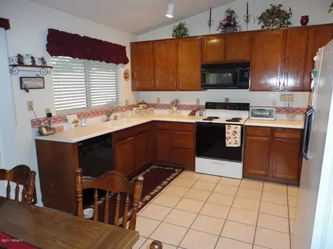 6538 E Russell St, Mesa, AZ 85215 photo 2