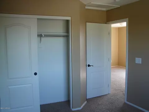2245 E Pecan Rd, Phoenix, AZ 85040 photo 6