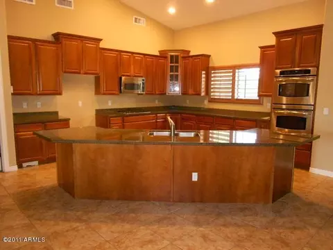 2569 E Cattle Dr, Gilbert, AZ 85297 photo 9