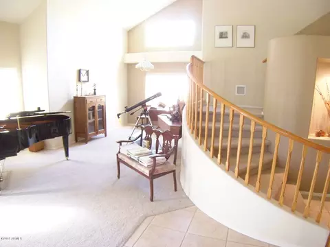 4236 E Cathedral Rock Dr, Phoenix, AZ 85044 photo 4
