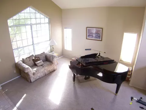 4236 E Cathedral Rock Dr, Phoenix, AZ 85044 photo 2