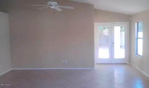 3307 E Tonopah Dr, Phoenix, AZ 85050 photo 2