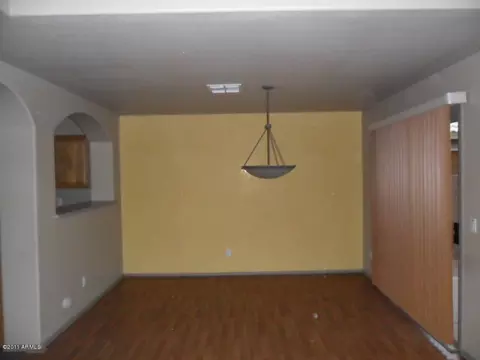 2720 E Branham Ln, Phoenix, AZ 85042 photo 8