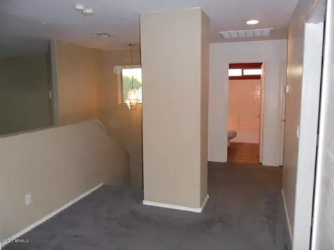 2720 E Branham Ln, Phoenix, AZ 85042 photo 18