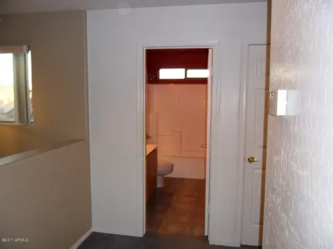 2720 E Branham Ln, Phoenix, AZ 85042 photo 19