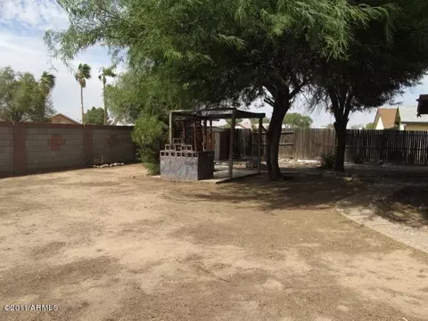 3134 N 68th Ln, Phoenix, AZ 85033 photo 2
