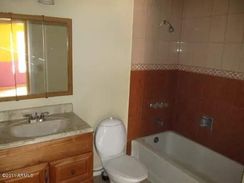 3134 N 68th Ln, Phoenix, AZ 85033 photo 9