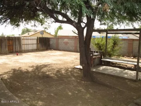 3134 N 68th Ln, Phoenix, AZ 85033 photo 8