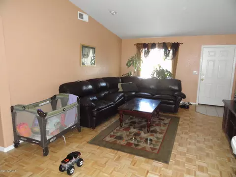 2601 E Helena Dr, Phoenix, AZ 85032 photo 1