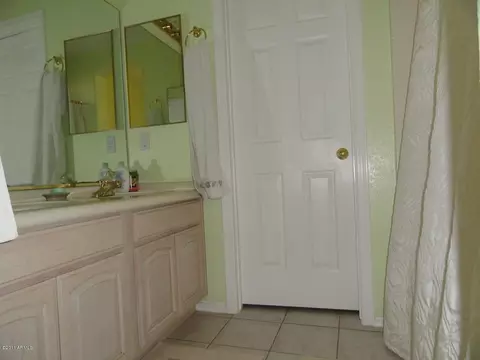 2601 E Helena Dr, Phoenix, AZ 85032 photo 5