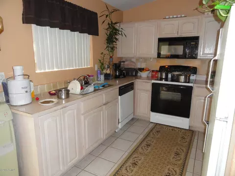 2601 E Helena Dr, Phoenix, AZ 85032 photo 7