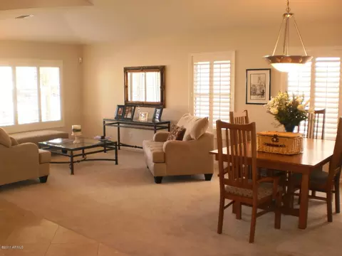 4505 E Mountain Sage Dr, Phoenix, AZ 85044 photo 9
