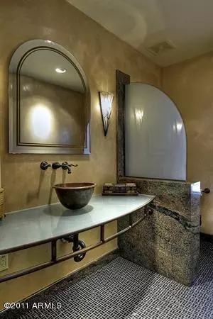 44 Biltmore Est, Phoenix, AZ 85016 photo 22