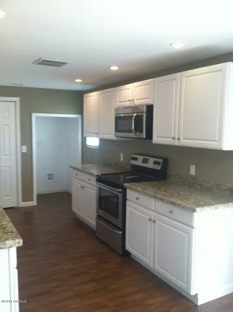 19662 N 3rd Ave, Phoenix, AZ 85027 photo 2