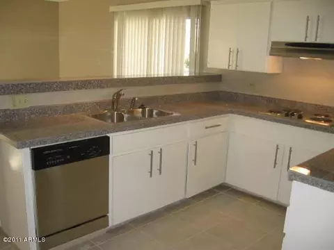 1211 E Pebble Beach Dr, Tempe, AZ 85282 photo 3