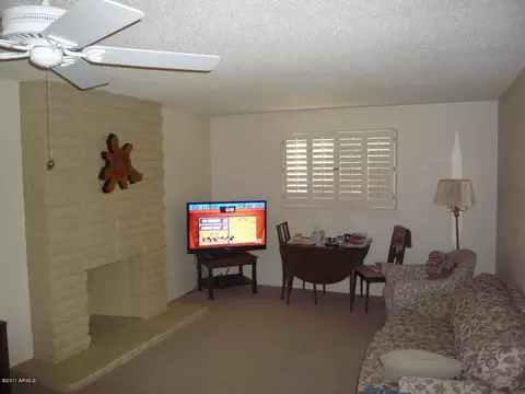 1036 E Campus Dr, Tempe, AZ 85282 photo 9