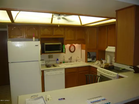 1036 E Campus Dr, Tempe, AZ 85282 photo 7