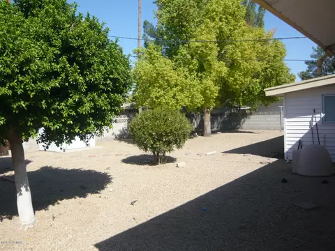 1036 E Campus Dr, Tempe, AZ 85282 photo 19