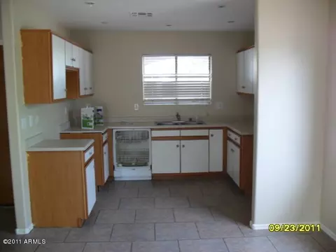 3601 S 65 Dr, Phoenix, AZ 85043 photo 2
