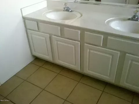 3023 E Wescott Dr, Phoenix, AZ 85050 photo 3