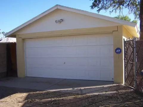 2526 Earll Dr, Phoenix, AZ 85016 photo 10