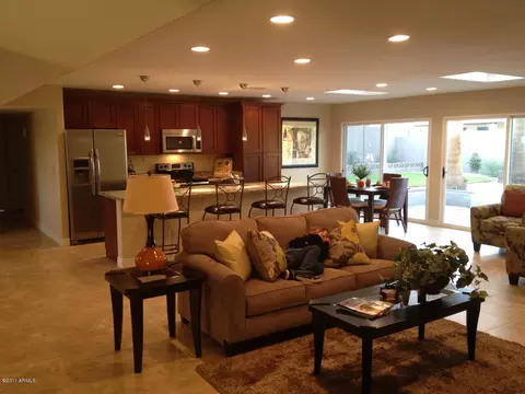 2542 E Cheryl Dr, Phoenix, AZ 85028 photo 3