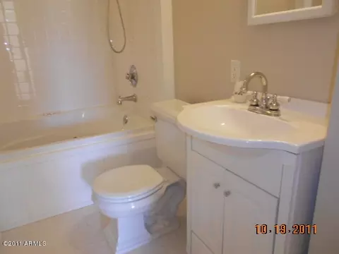 3113 E Highland Ave, Phoenix, AZ 85016 photo 5
