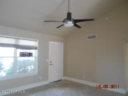 1239 E Topeka Dr, Phoenix, AZ 85024 photo 3