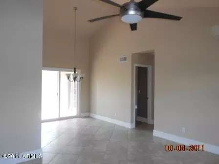 1239 E Topeka Dr, Phoenix, AZ 85024 photo 2