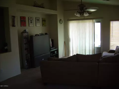 629 E Cantebria Dr, Gilbert, AZ 85296 photo 3