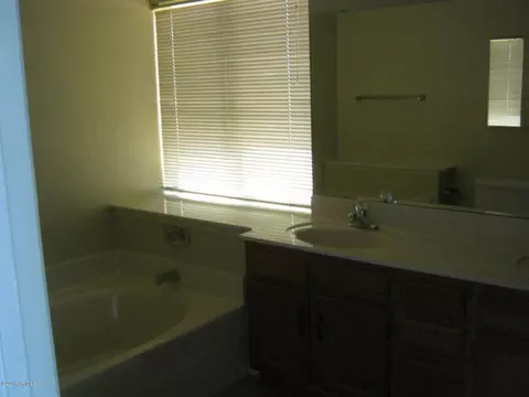 1830 E Hearn Rd, Phoenix, AZ 85022 photo 8