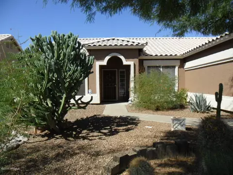 686 S Cholla St, Gilbert, AZ 85233 photo 3