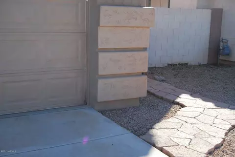 685 W Douglas Ave, Gilbert, AZ 85233 photo 8