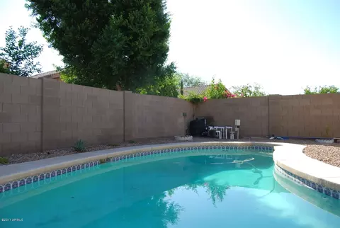 685 W Douglas Ave, Gilbert, AZ 85233 photo 10