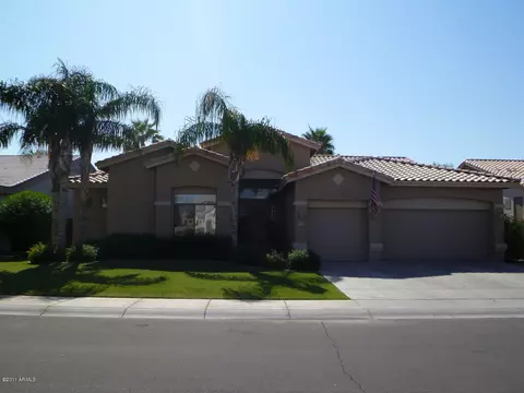 747 W Desert Ave, Gilbert, AZ 85233 photo 1