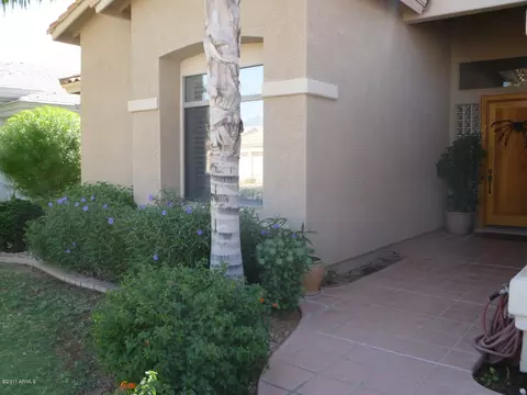 747 W Desert Ave, Gilbert, AZ 85233 photo 3