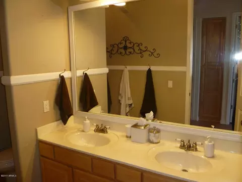 747 W Desert Ave, Gilbert, AZ 85233 photo 25