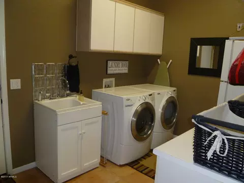 747 W Desert Ave, Gilbert, AZ 85233 photo 34