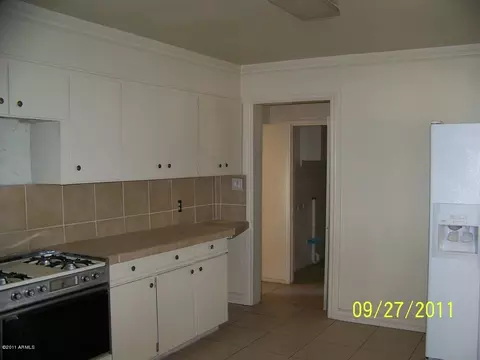 911 E Montebello Ave, Phoenix, AZ 85014 photo 5