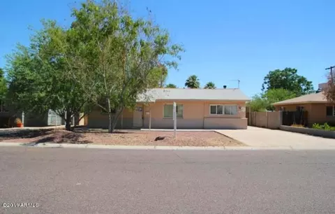 911 E Montebello Ave, Phoenix, AZ 85014 photo 1
