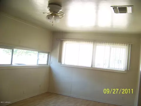 911 E Montebello Ave, Phoenix, AZ 85014 photo 3
