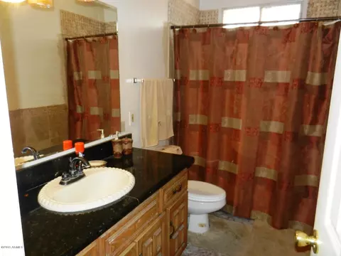 7002 W Earll Dr, Phoenix, AZ 85033 photo 6