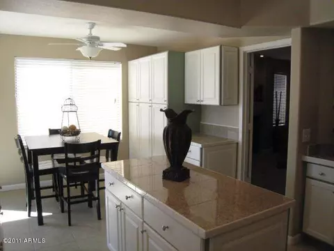 3021 E Kerry Ln, Phoenix, AZ 85050 photo 8