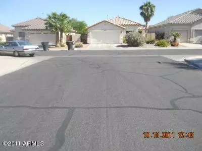 764 E Cantebria Dr, Gilbert, AZ 85296 photo 3