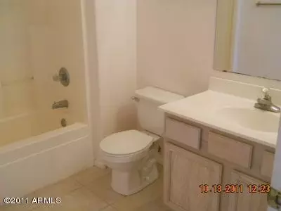 764 E Cantebria Dr, Gilbert, AZ 85296 photo 8