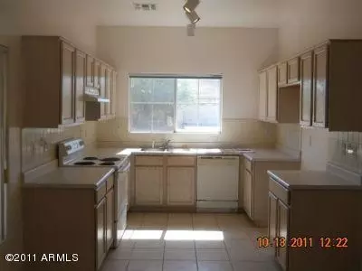 764 E Cantebria Dr, Gilbert, AZ 85296 photo 7